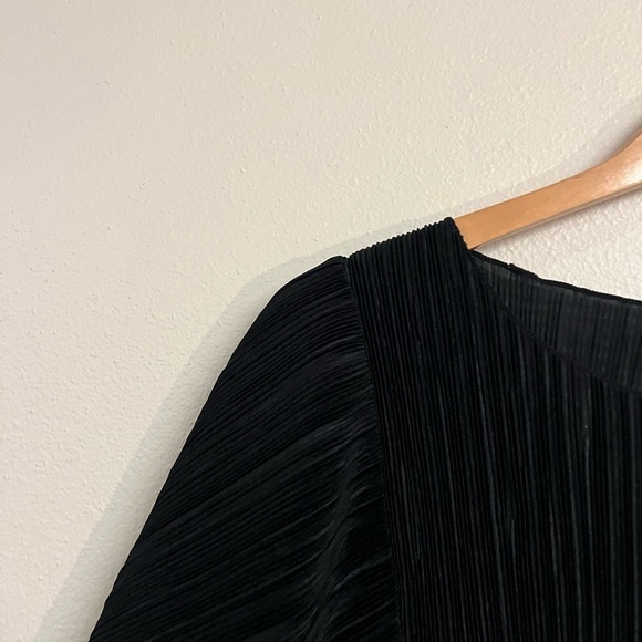 Madewell Texture & Thread Micropleat Top in Black S - Picture 4 of 8